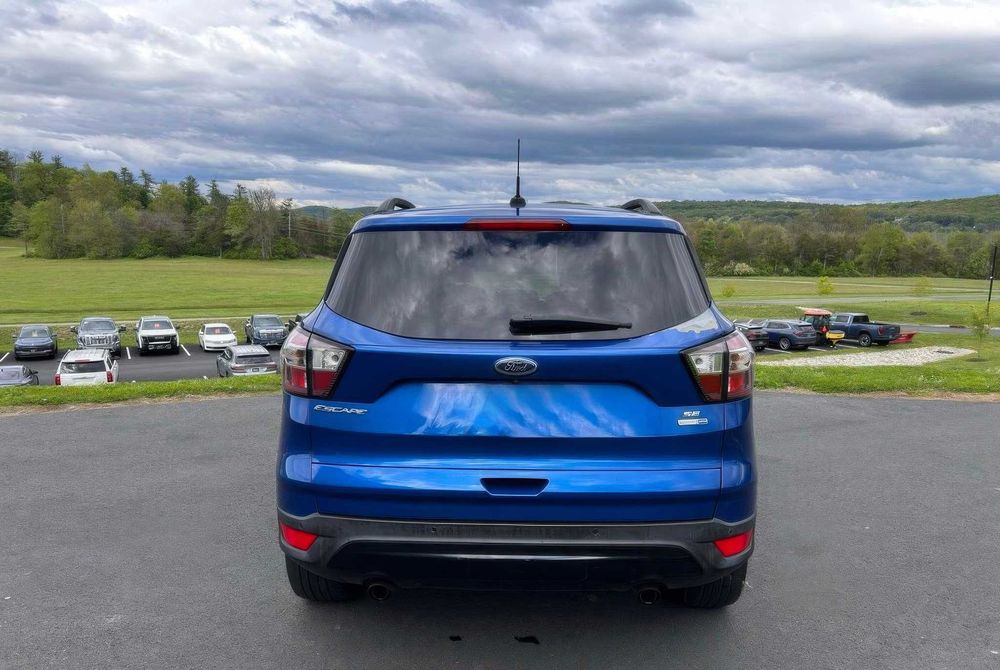 Ford Escape Se      2017