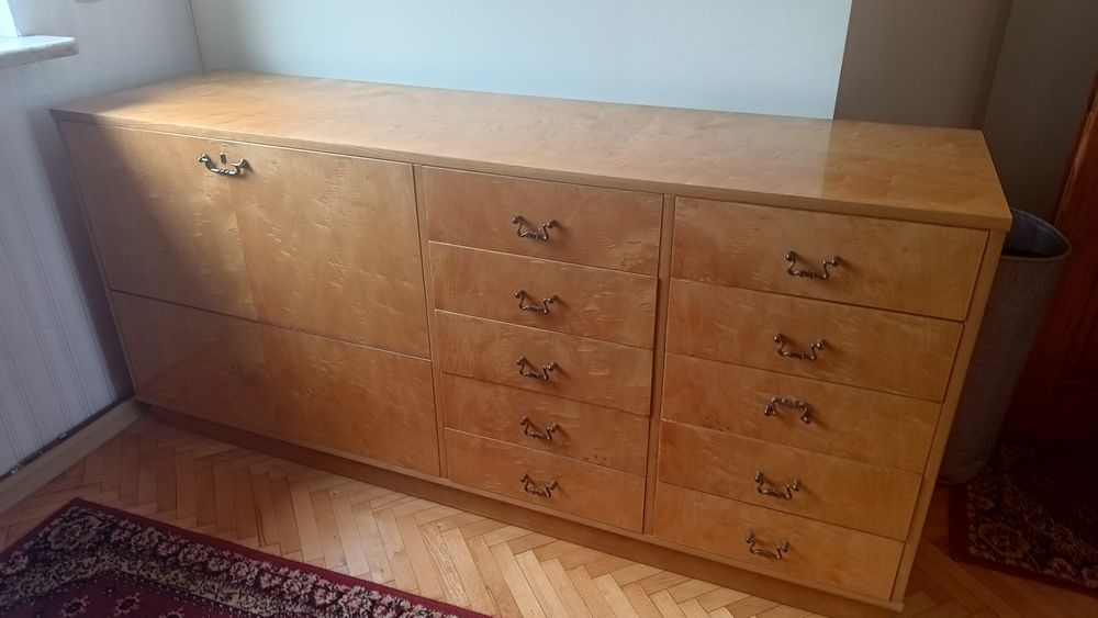 Piękna, Długa Komoda w Stylu Retro – Bardzo Dobry Stan!