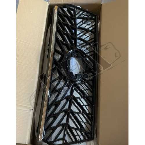 Решетка радиатора Toyota Land Cruiser Prado 150 (18-23)