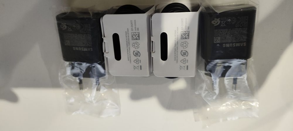 2 ładowarki do telefonów Samsung, szybkie, kable 1m