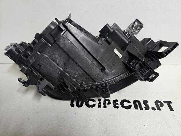 Otica Esq VOLKSWAGEN ID 4 l 23- l 126002