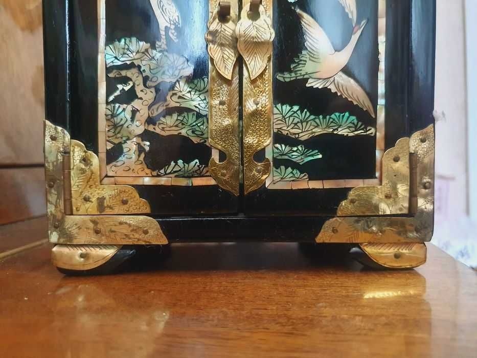 Скринька деревяна кітайска антікваріат