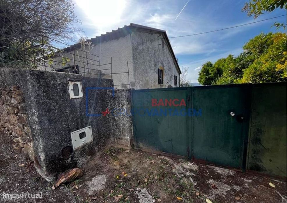 Moradia T3 | Penacova | 90.000 € — Oliveira Do Mondego E Travanca Do Mondego, Coimbra