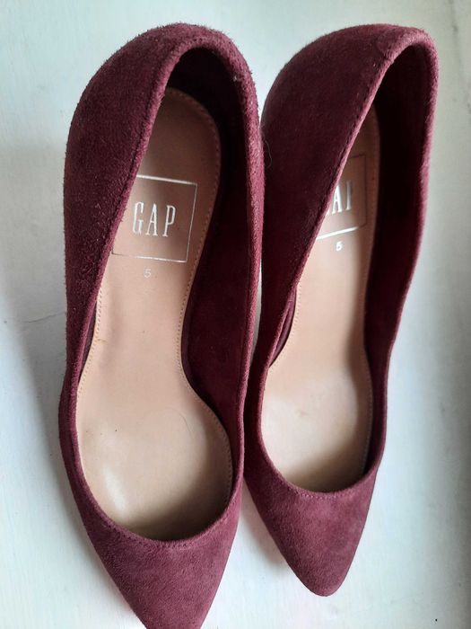 Жіночі замшеві туфлі від фірми Gap р.5