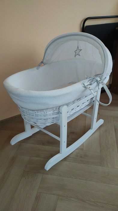 Kosz Mojżesza na biegunach