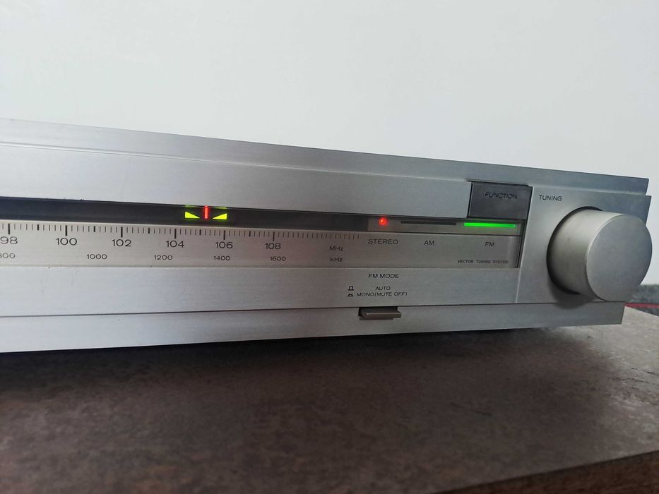 Tuner Hitachi FT-3400