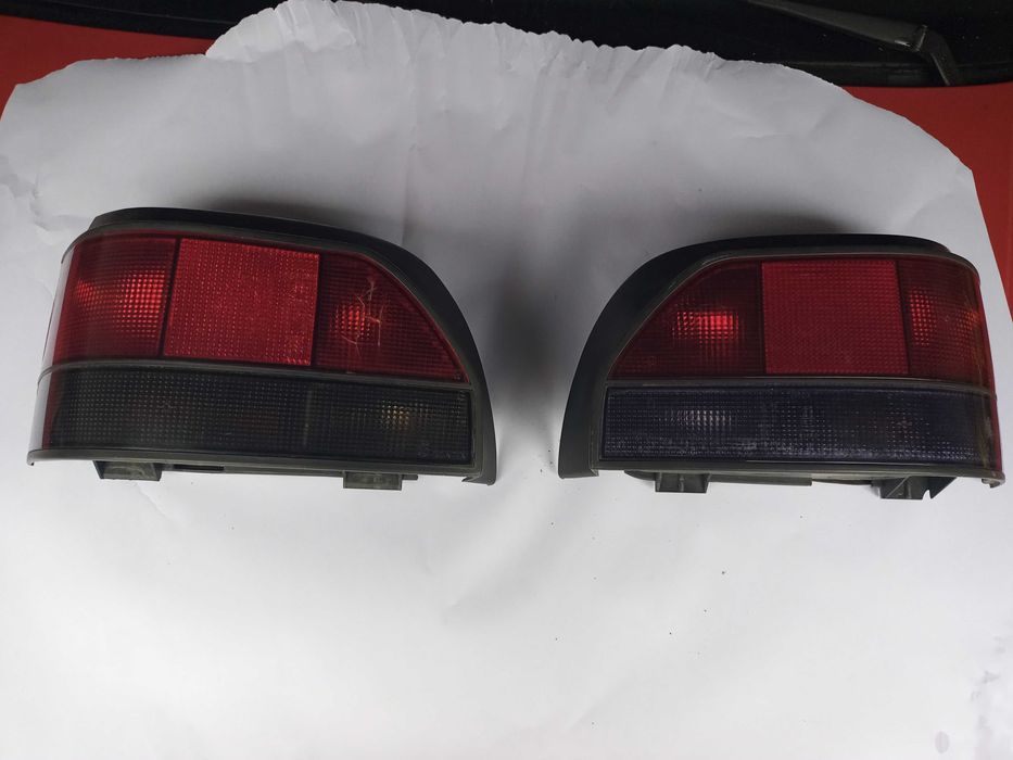 Clio 1 fase 1 Farolins Traseiros.