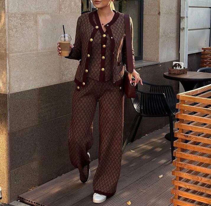 Люксовий костюм трійка , для стильноі