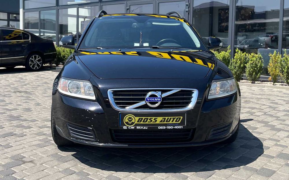 Volvo  V50  2010