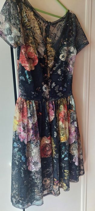 Sukienka / Sukienki rozmiar 34 / XS