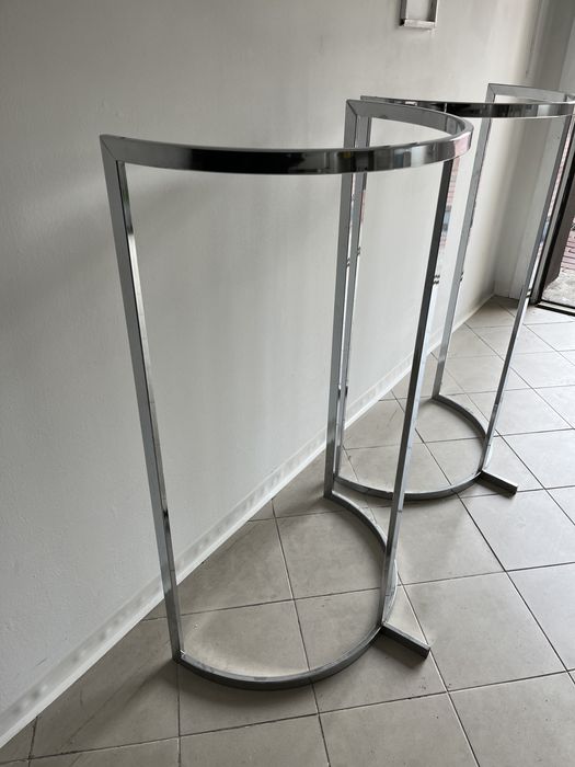 Stojak sklepowy odzieżowy półokrągły