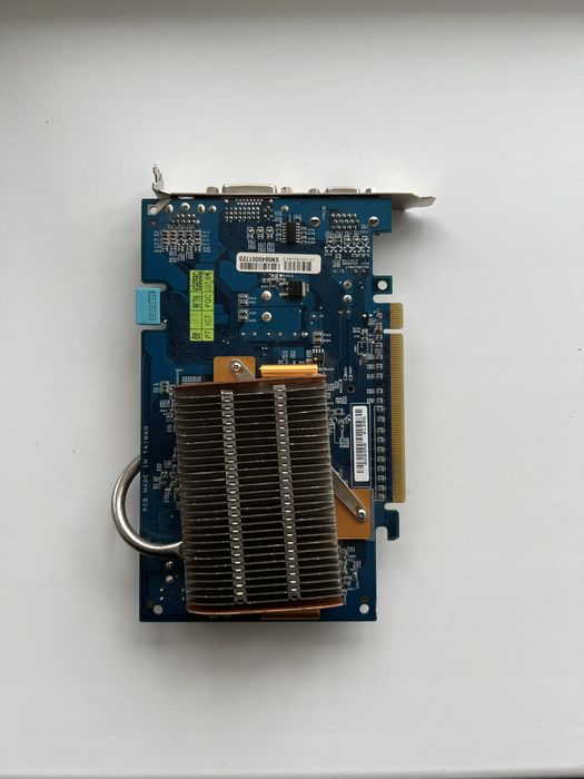 Gigabyte GV-NX76T128D-RH PCI-Ex