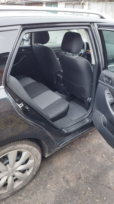 Тойота Авенсіс Універсал