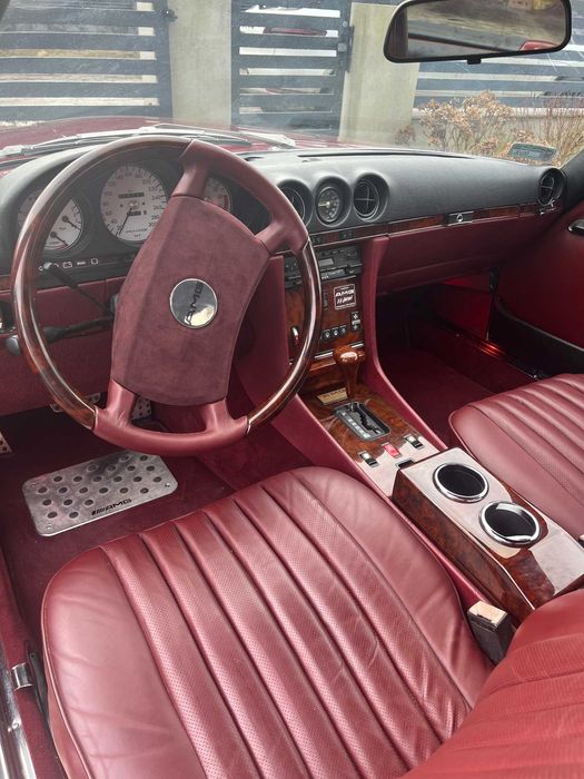 Mercedes-Benz SL R107