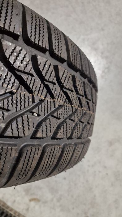 Opona Zimowa Lassa Snoways 3 215/60 R16 99H 3018 1 sztuka