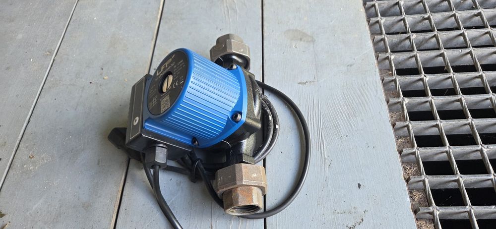 POMPA OBIEGOWA elektroniczna LESZNO LFP ePCO 25/40-70Z używana
