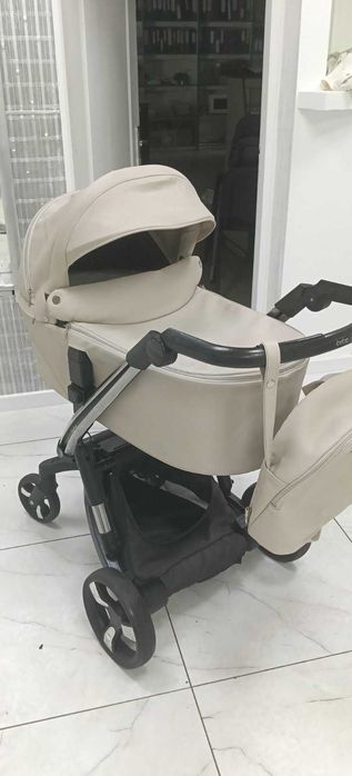 Продам коляску Ibebe
