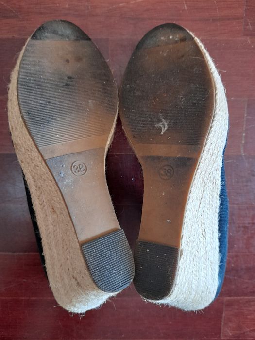 Sapatos Benetton 38