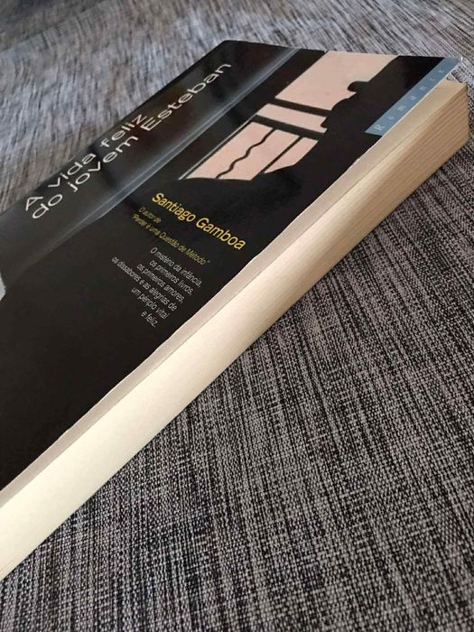 Livro de Santiago Gamboa - A vida feliz do jovem Esteban
