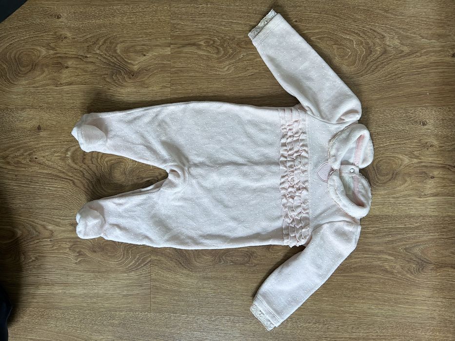 Pajacyk Różowy dziewczęcy Cool Club Rozmiar 68 cm