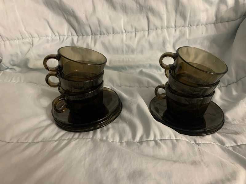 6 chávenas + 6 pires almoçadeiras pirex