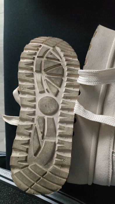Buty zimowe nowe