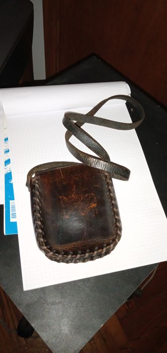 Passado em pele abre no  Presente-Bolsas Pele-13E e 10E ou2-20EDesde2E