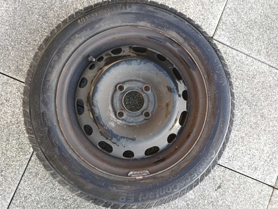 Sprzedam komplet opon z felgami