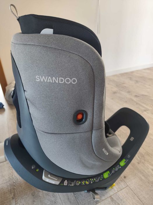 Fotelik samochodowy SWANDOO baza obrotowy