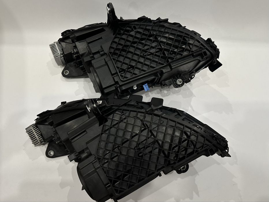 Mercedes EQC eqc фара передня оптика наявність A2939060201 A2939062801