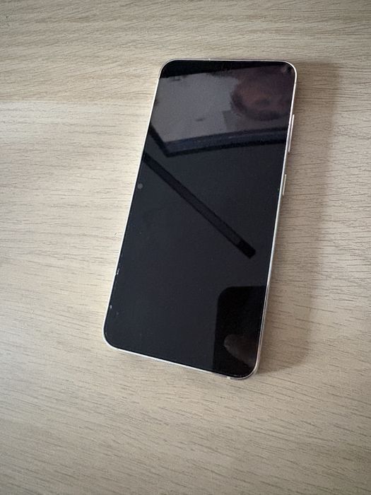 Samsung Galaxy S23 FE 5G 128GB biały + 2 etui (oryginalne Smart View)
