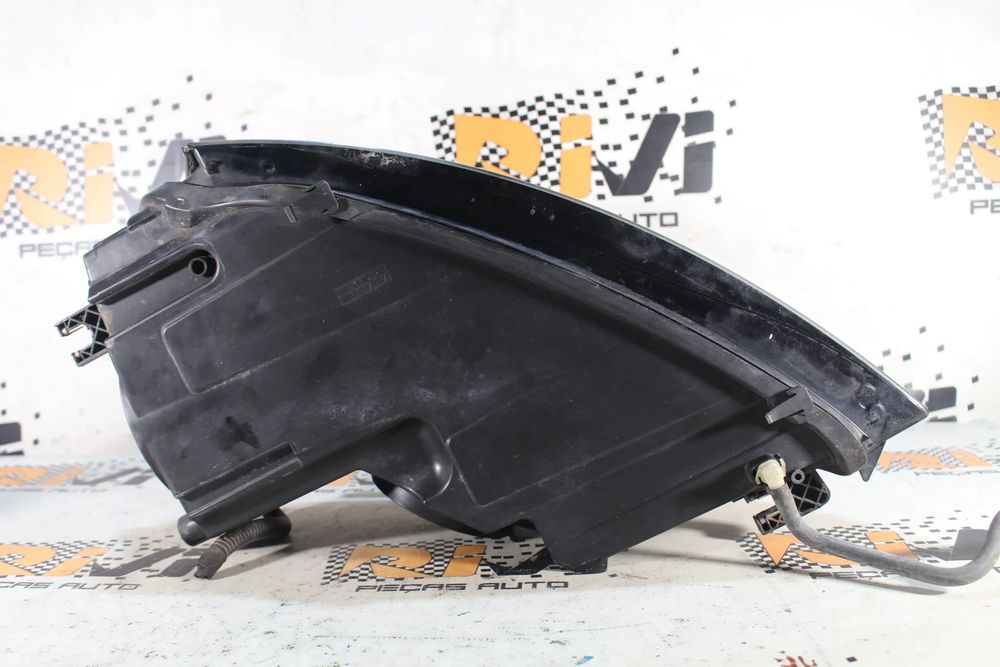 Ótica / farol direita AUDI A3 (8P1)