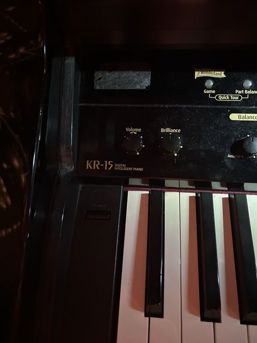 Roland KR15 piano cauda digital grandpiano