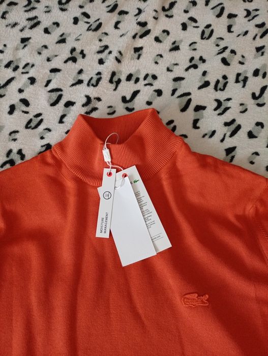 Sweter Lacoste ..