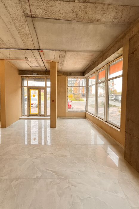 Оренда фасадного приміщення 185 м² у центрі м. Вишневе, ЖК Атмосфера.