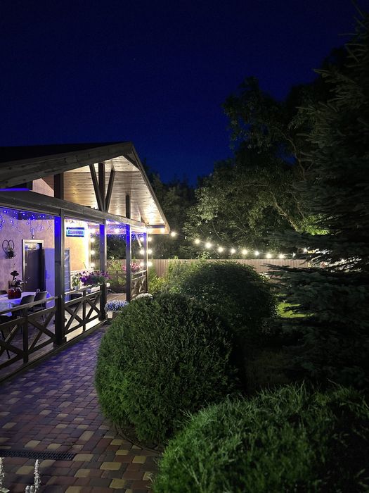 Будинок, с.Лука, поруч Білогородка, Бобриця, Музиці