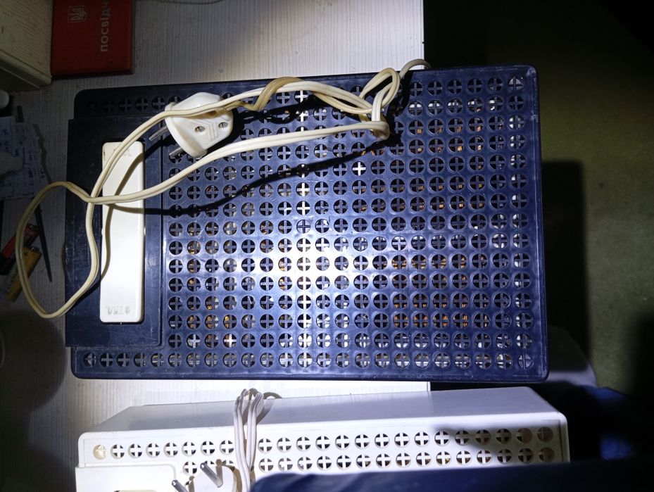 Стабилизатор напряжения  сохранит вашу дорогую технику.