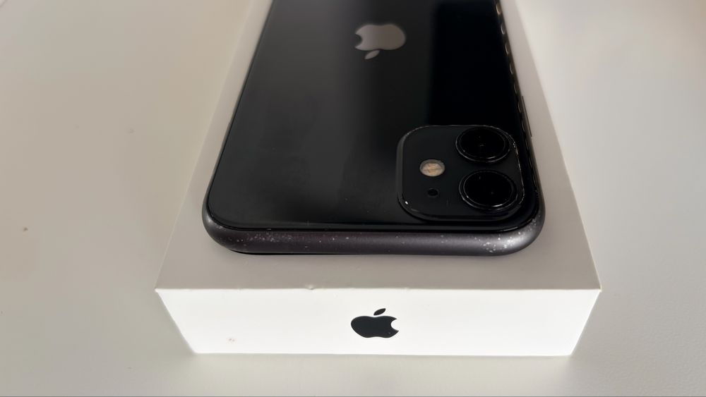 Iphone 11 64gb usado! Na caixa!