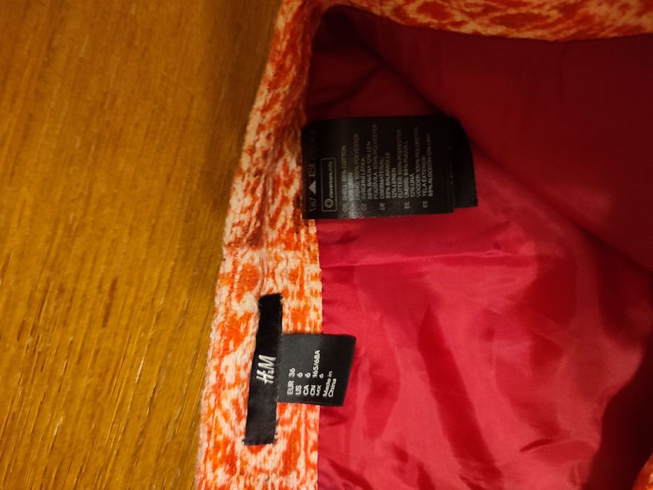 Mini spódniczka H&M, rozm 36, na 165 cm, ciekawe wzory i kolory, jak n