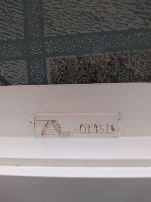 Tampa exterior de caixa de eletricidade, como NOVA!