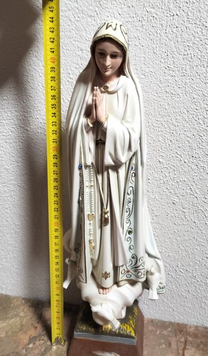 Estatueta de Santa 44cm