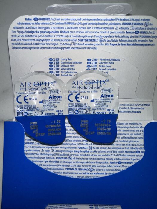 Контактні лінзи Air Optix plus HydraGlyde -1.75