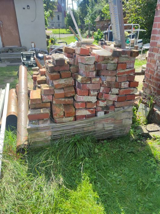 Cegły na sprzedaż