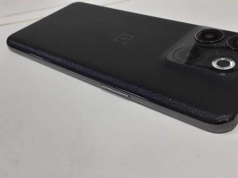 OnePlus 10T "16+4/256gb"