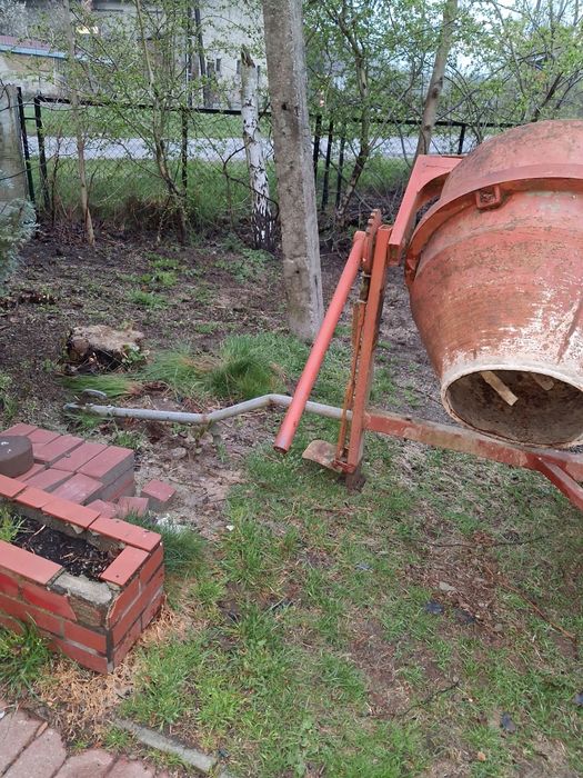 Sprzedam betoniarkę 250l