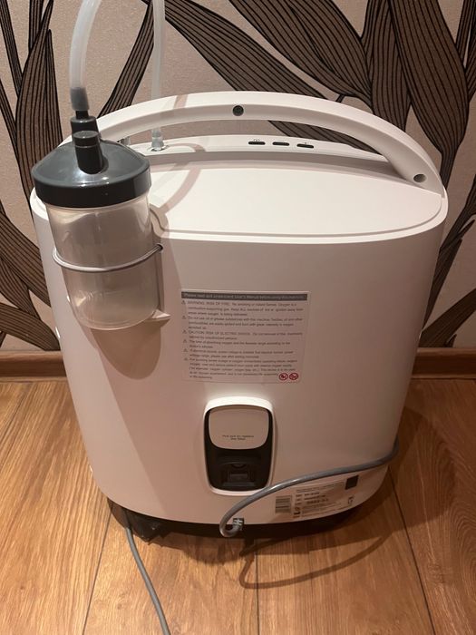 Koncentrator tlenu Yuwell 8F 3AW