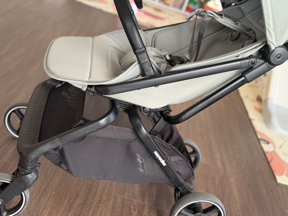 Прогулянкова коляска Easywalker Rockey M  (Fresh Green)