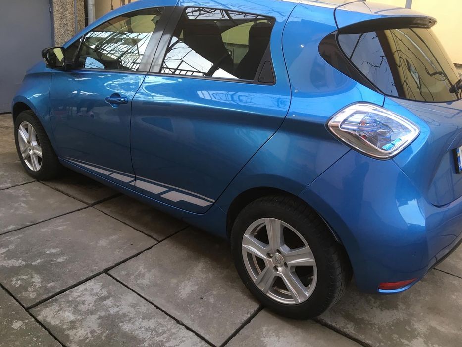 Renault Zoe 
Електрокар 41 квт. 
пробіг 83000 ти