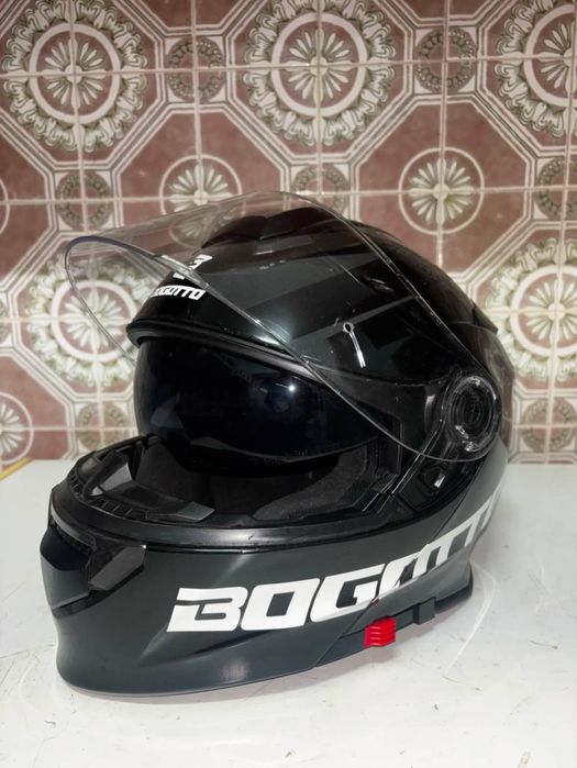 Capacete preto bom estado