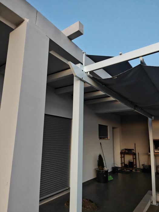 Pérgola branca 3x4M
